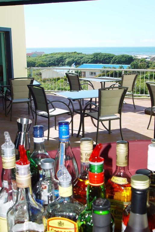 Jack'S Seaview Inn Bettys Bay Bagian luar foto