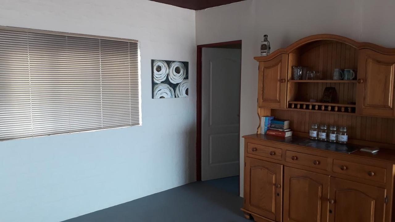 Jack'S Seaview Inn Bettys Bay Bagian luar foto